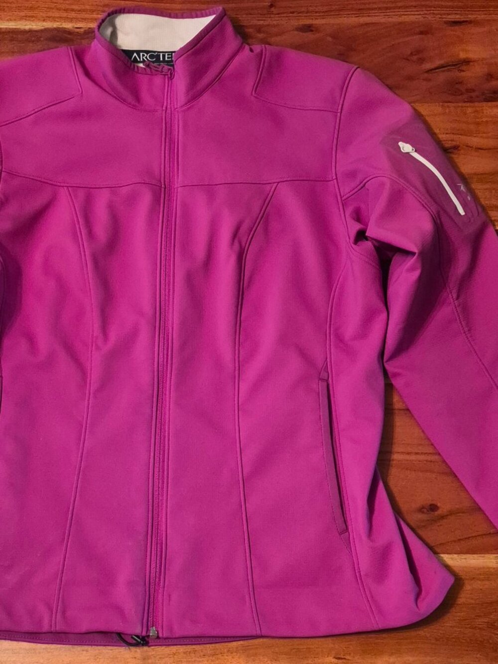 Womens Arcteryx Softshell Size Large